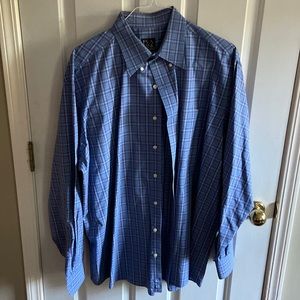 XXL Jos A Bank Traveler men shirt- great cond.
